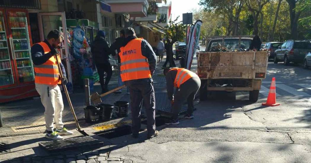 Καθαρισμοί φρεατίων από συνεργεία της ΔΕΥΑΞ και του Τμήματος Πολιτικής Προστασίας του Δήμου Ξάνθης