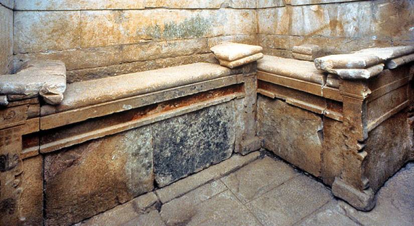 Μακεδονικός τάφος Κομνηνών Σταυρούπολης